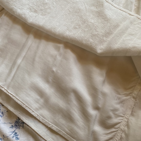 Embroidered Women’s Cotton Top -Large - Picture 6 of 11